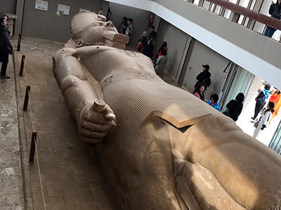 ラムセスⅡ世巨像